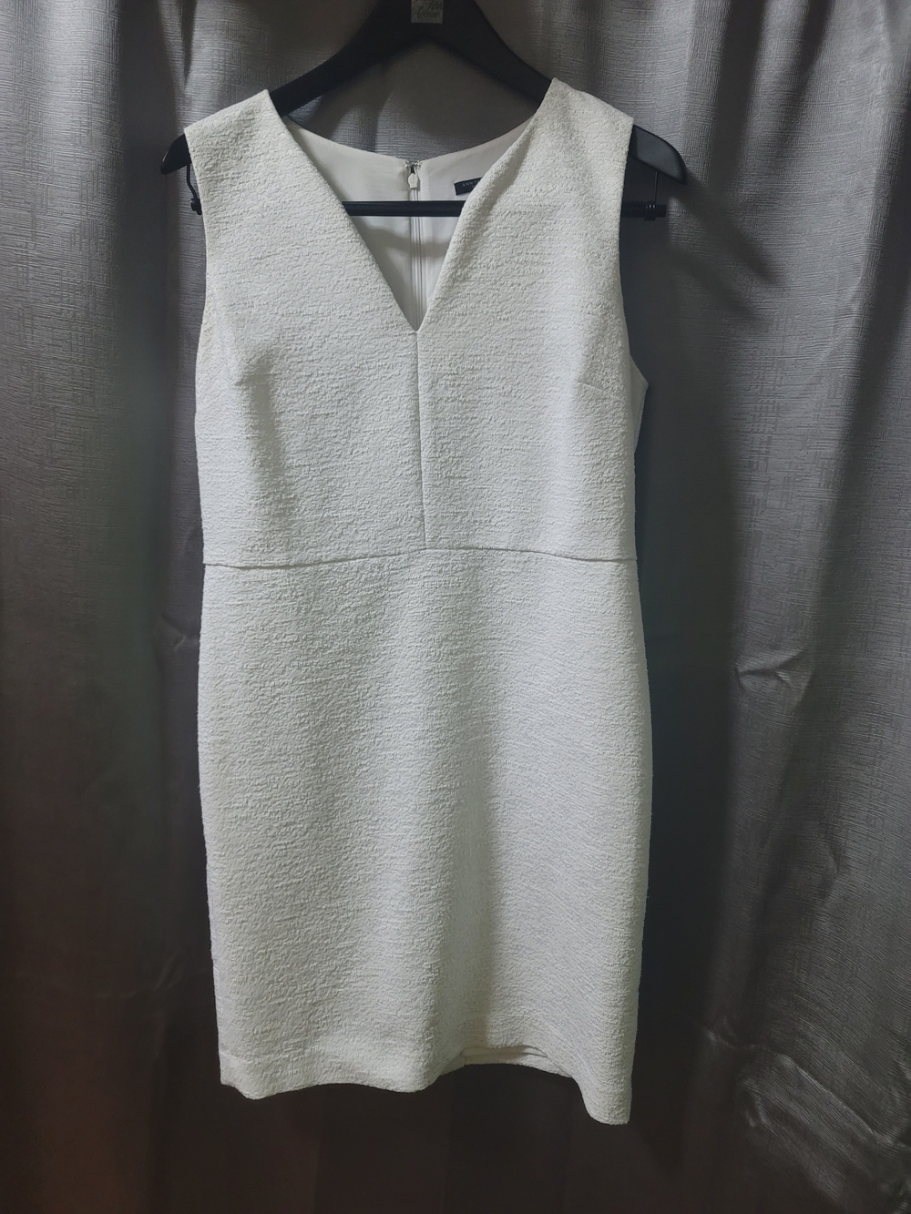 Ann Taylor White Textured V-Neck Midi Dress